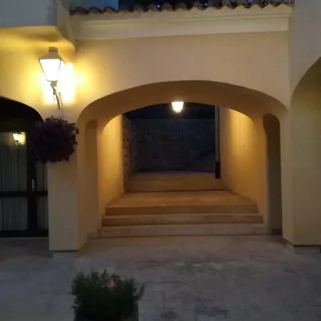 And Haludovo - Ribarsko Selo 3*