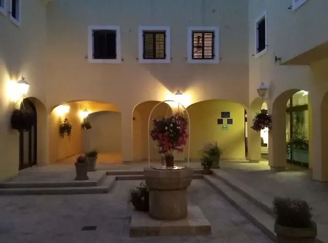 بيت ضيافة And Haludovo - Ribarsko Selo 3*